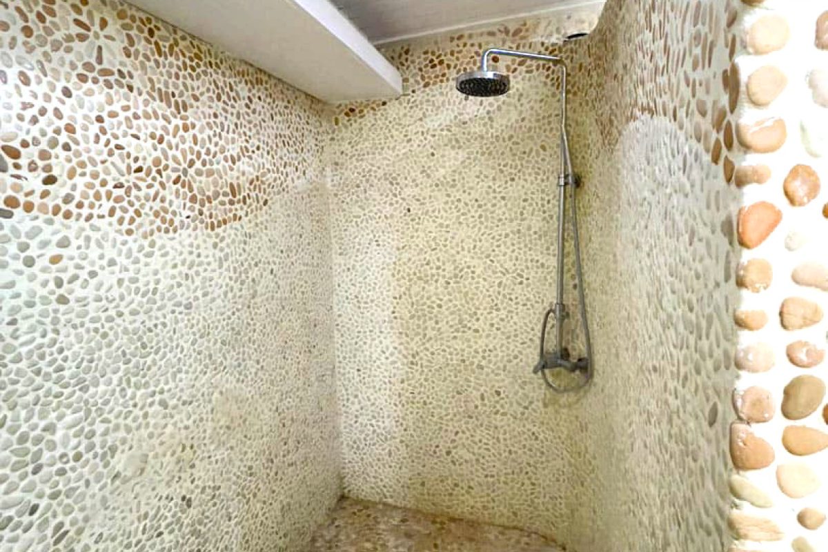 princess-of-mentigi-bay-ocean-view-room-bathroom
