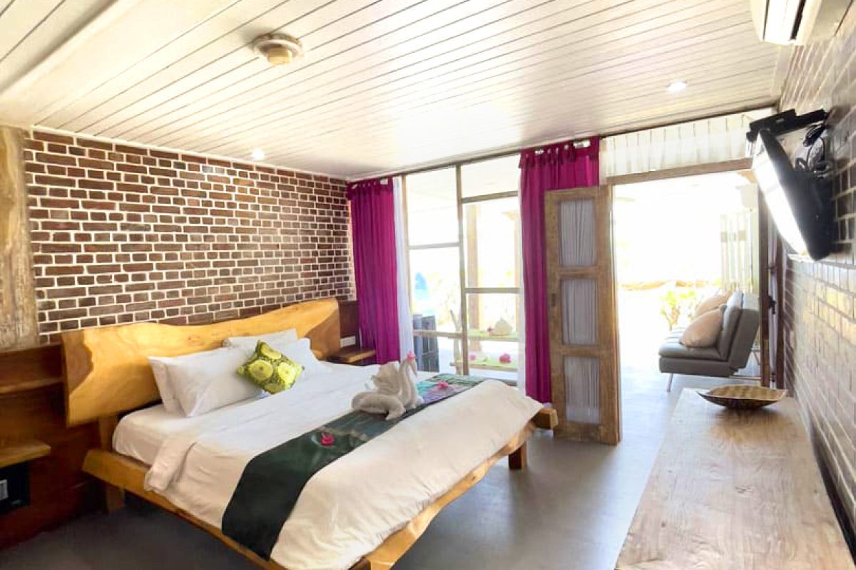 princess-of-mentigi-bay-ocean-view-room-bedroom-4