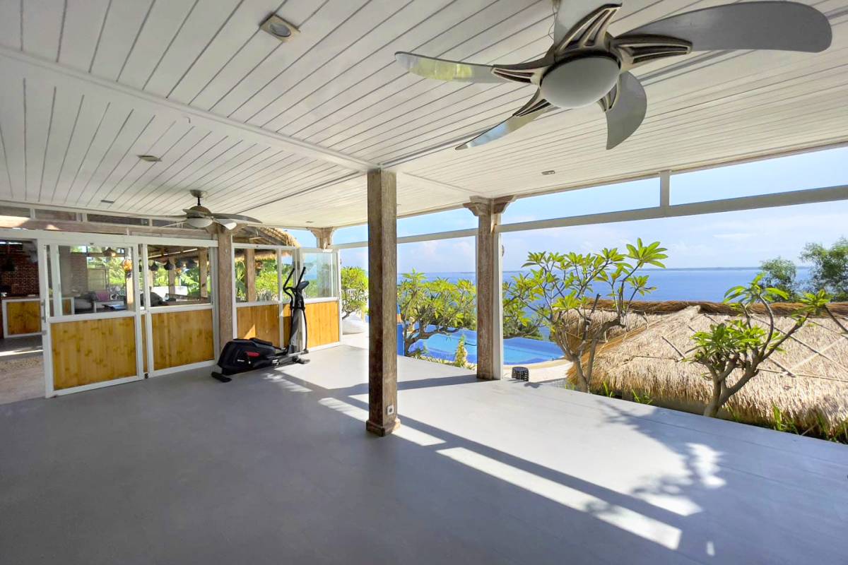 Ocean View Room Open Space